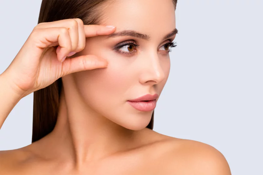  Augenbrauen anheben (Brow Lift) mit Botox Berlin